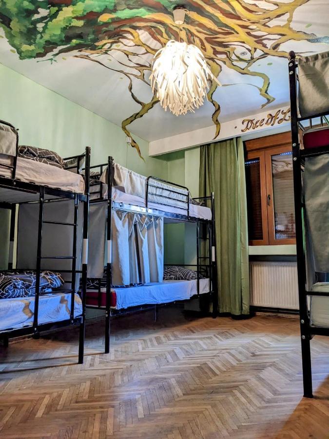 Hostel Re-born *