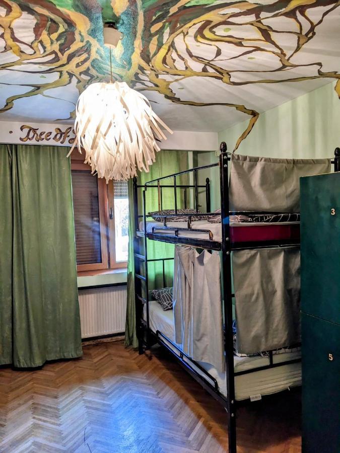 Hostel Re-born *